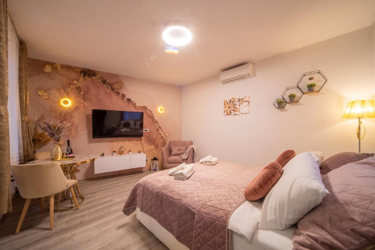 Cosy&Private,30Sec Walk To Mainsquare, Heart Of Zagrebアパートメント エクステリア 写真